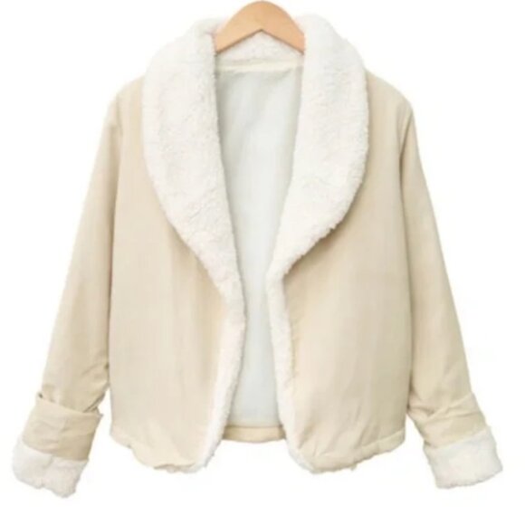 NWOT-M-🤍🤍White jacket-white collar-Sherpa lined jacket / Faux-shearing jacket - Picture 3 of 6